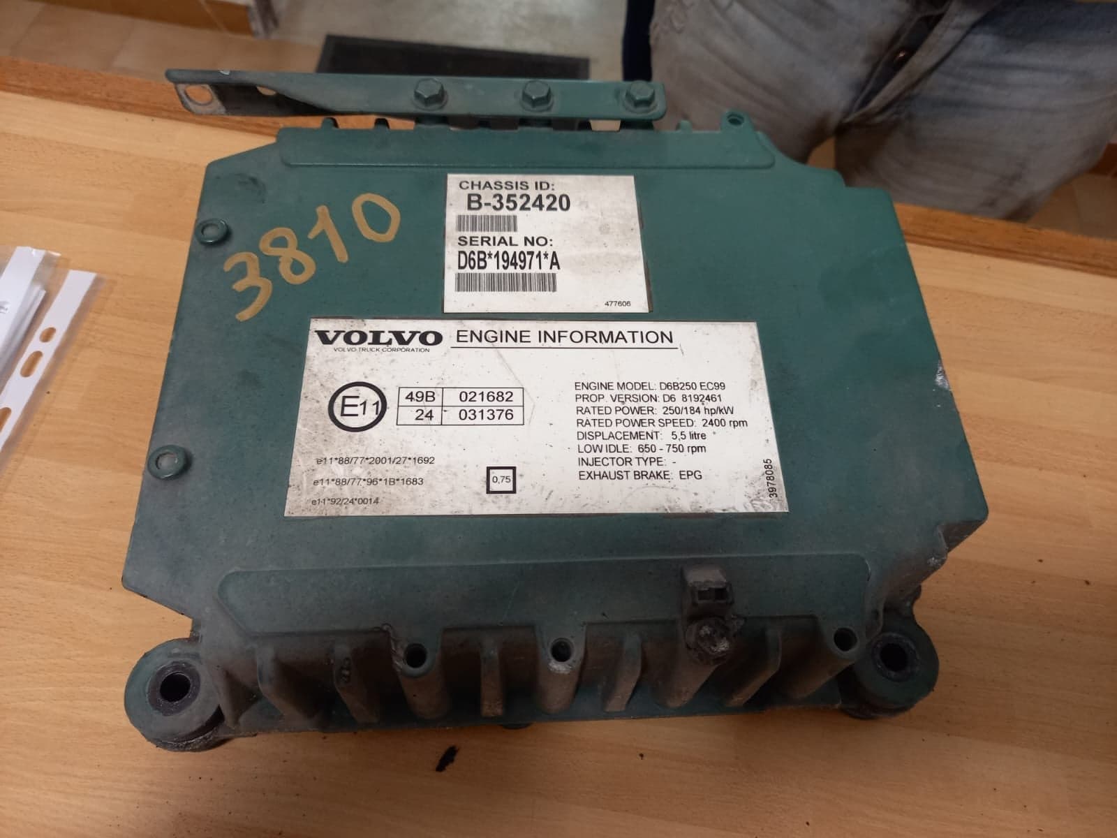 VOLVO FL6 250 -