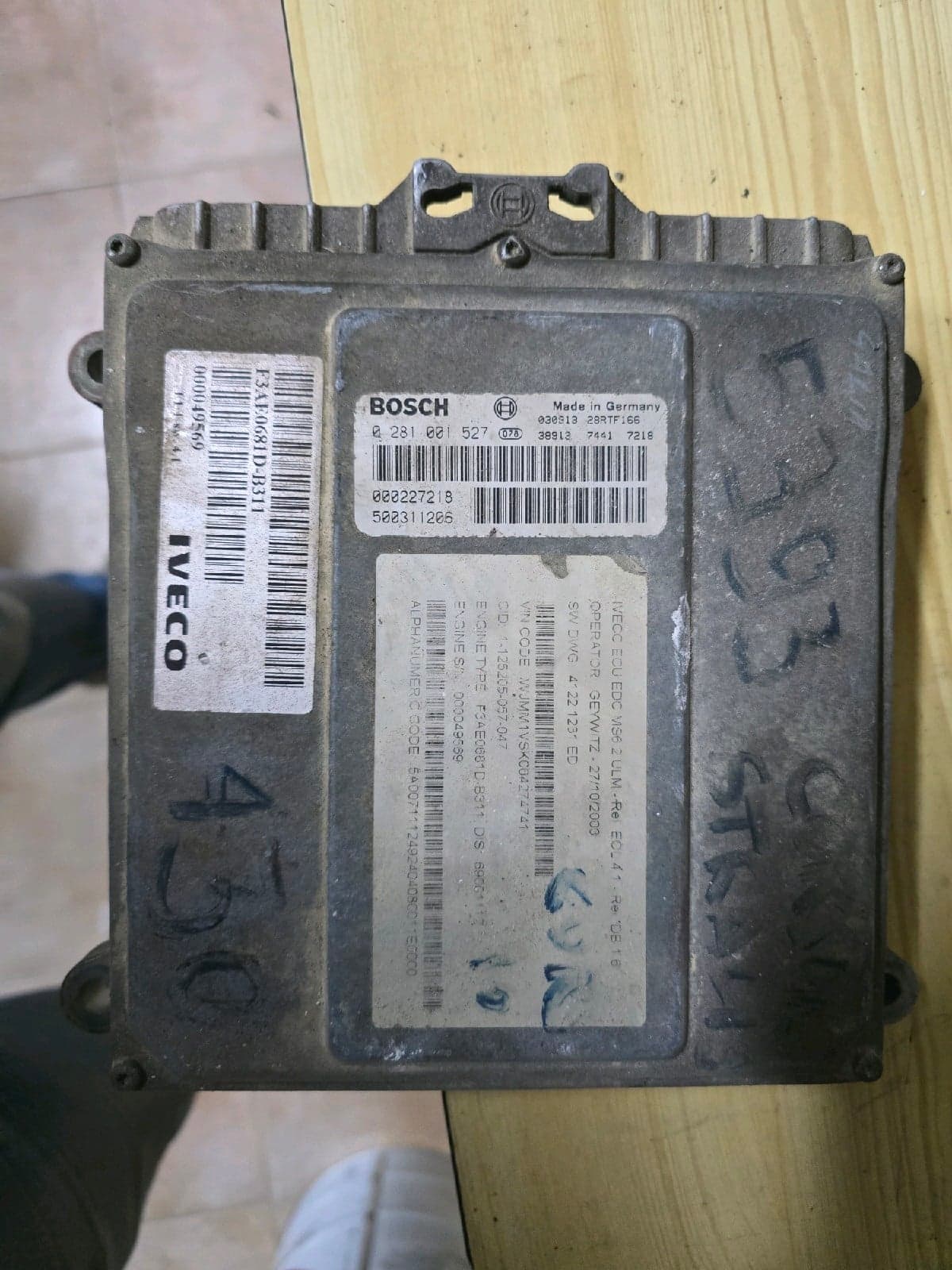 BOSCH 0 281 001 527 - Iveco Stralis 430 cursor 10 - Main
