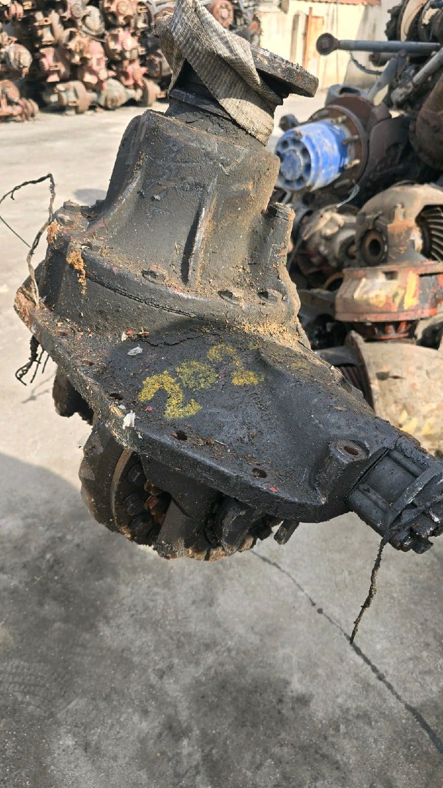 MERCEDES-BENZ 19.35 - Main
