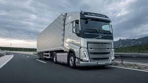 IL CAMION FH DI VOLVO TRUCKS COMPIE TRENT’ANNI ED E’ IL CAMION PIU’ VENDUTO DI SEMPRE