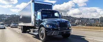 AVVIO DELLA PRODUZIONE DEL FREIGHTLINER EM2 DI DAIMLER TRUCKS