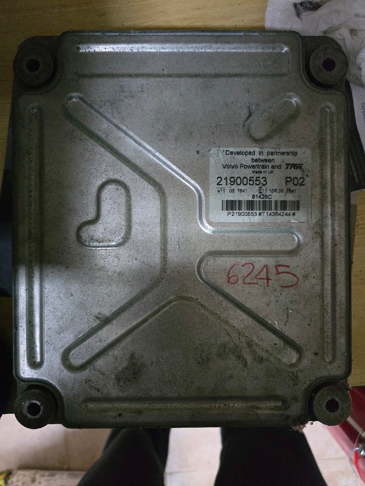 VOLVO 500 E6 D13K500 EUVI - 21900553 p02 - Main