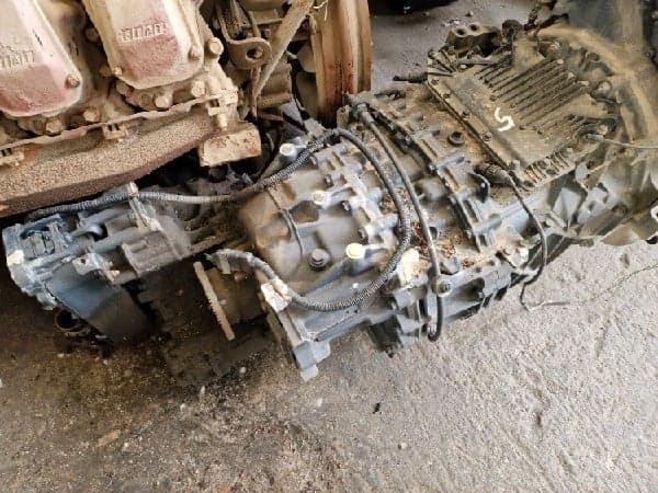 IVECO T/P 460 - ASTRONIC 12AS2331TD con intarder - Main
