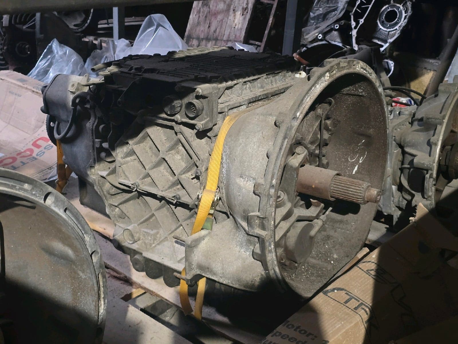 VOLVO VT2412B - Main