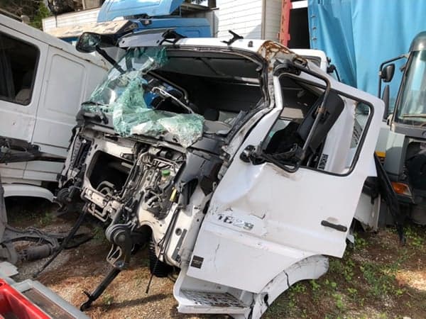 MERCEDES AXOR E5 INCIDENTATA - Main