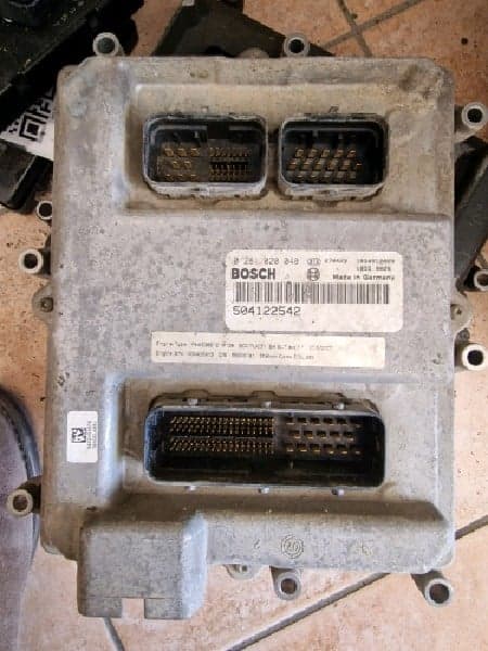 IVECO TECTOR 6 CILINDRI - Bosch 0 281 020 048 - Main