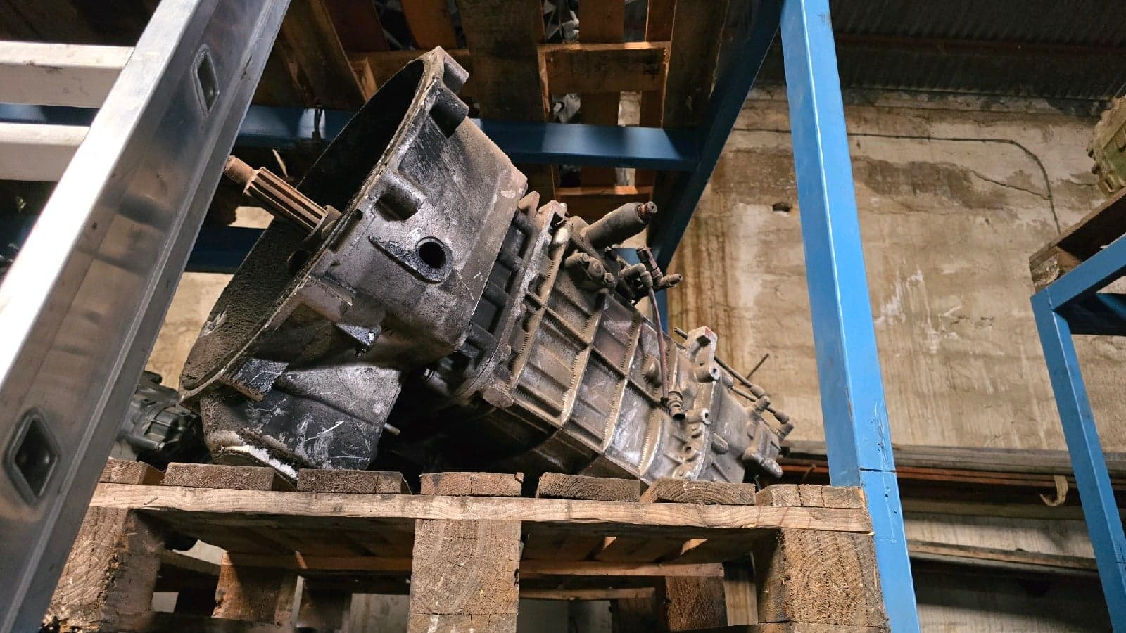 IVECO TECTOR 150.24 - 2895.9 - Main