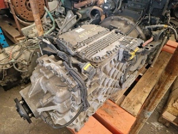 RENAULT 320 E6 - AT2412E - Main