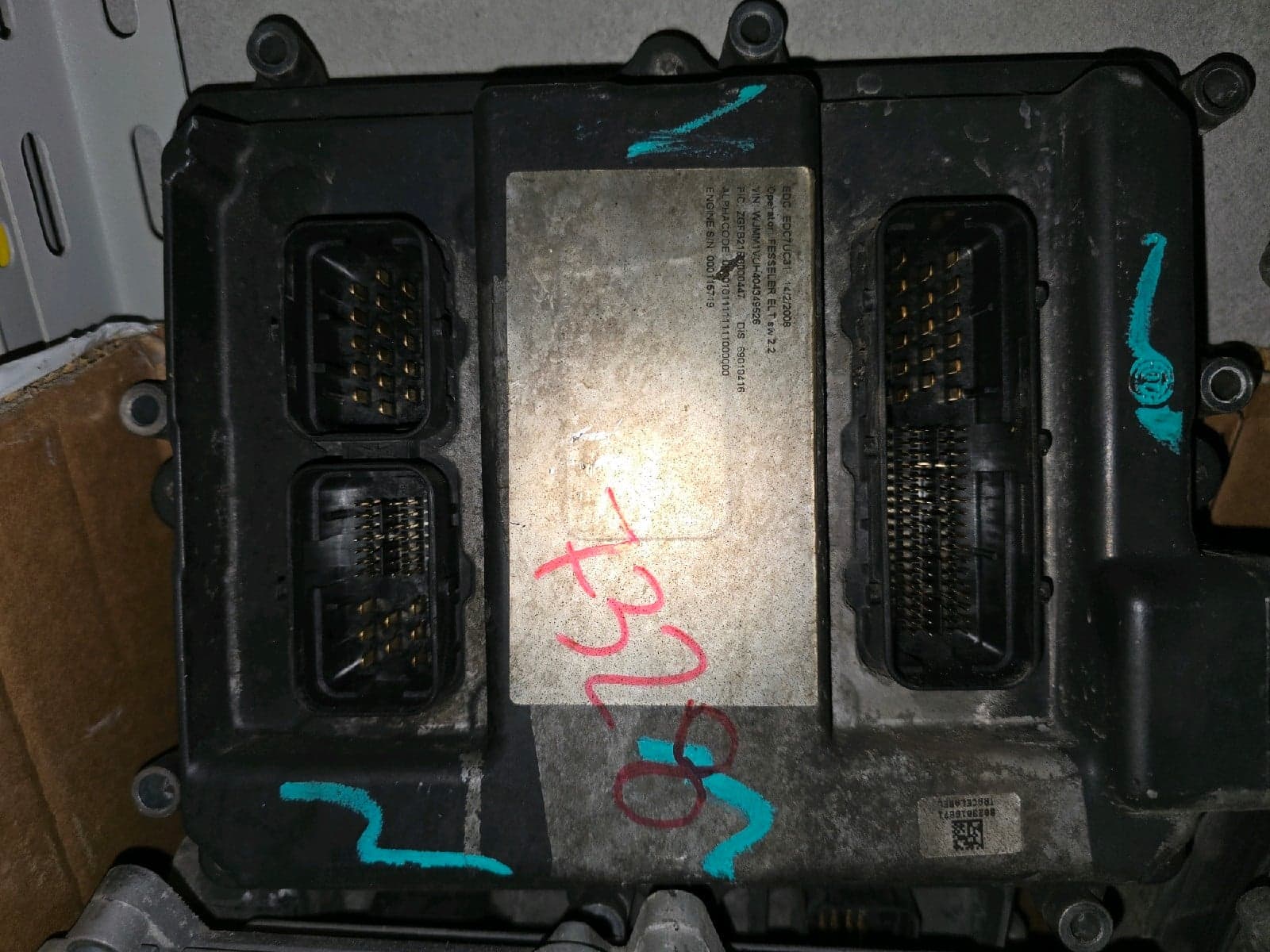 IVECO F3BE3681 - Bosch 0 281 020 048 - Main
