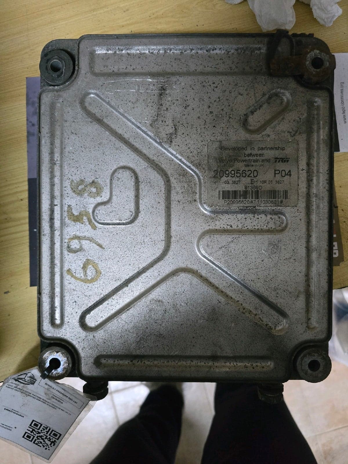 RENAULT PREMIUM 460.18T - 20995620 P04 - Main