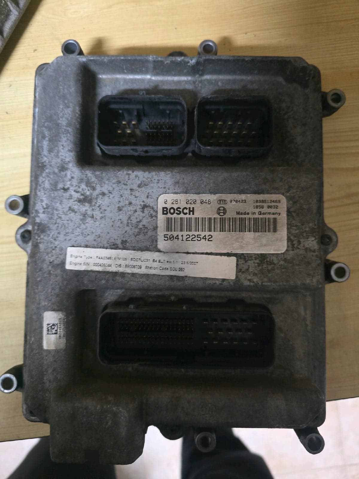 IVECO TECTOR E5 - Bosch 0 281 020 048 - Main