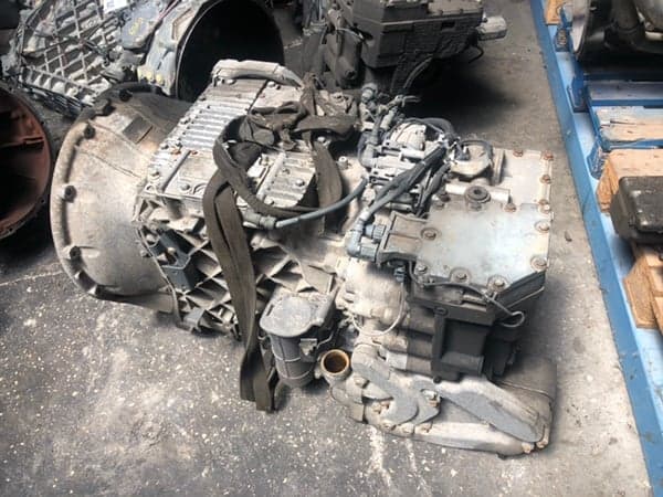 RENAULT MAGNUM 500T - AT2512C con retarder - Main