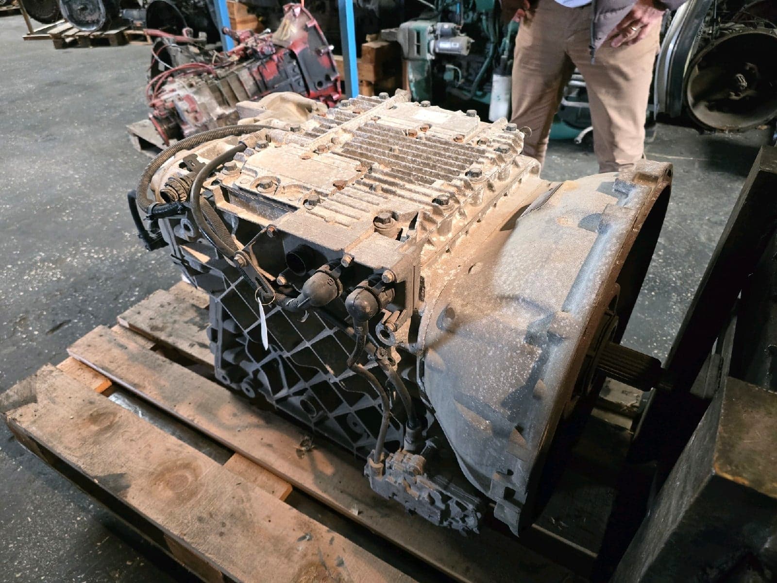 RENAULT AT2612D con retarder - Main