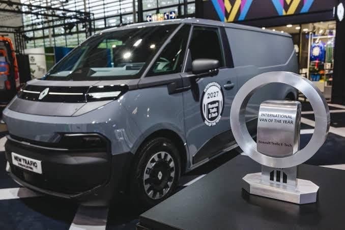 Arriva sul mercato il nuovo Renault Trucks e-tech Trafic